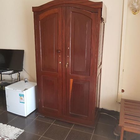 Centre D' Accueil Joli Reve Hotel Kisangani Esterno foto