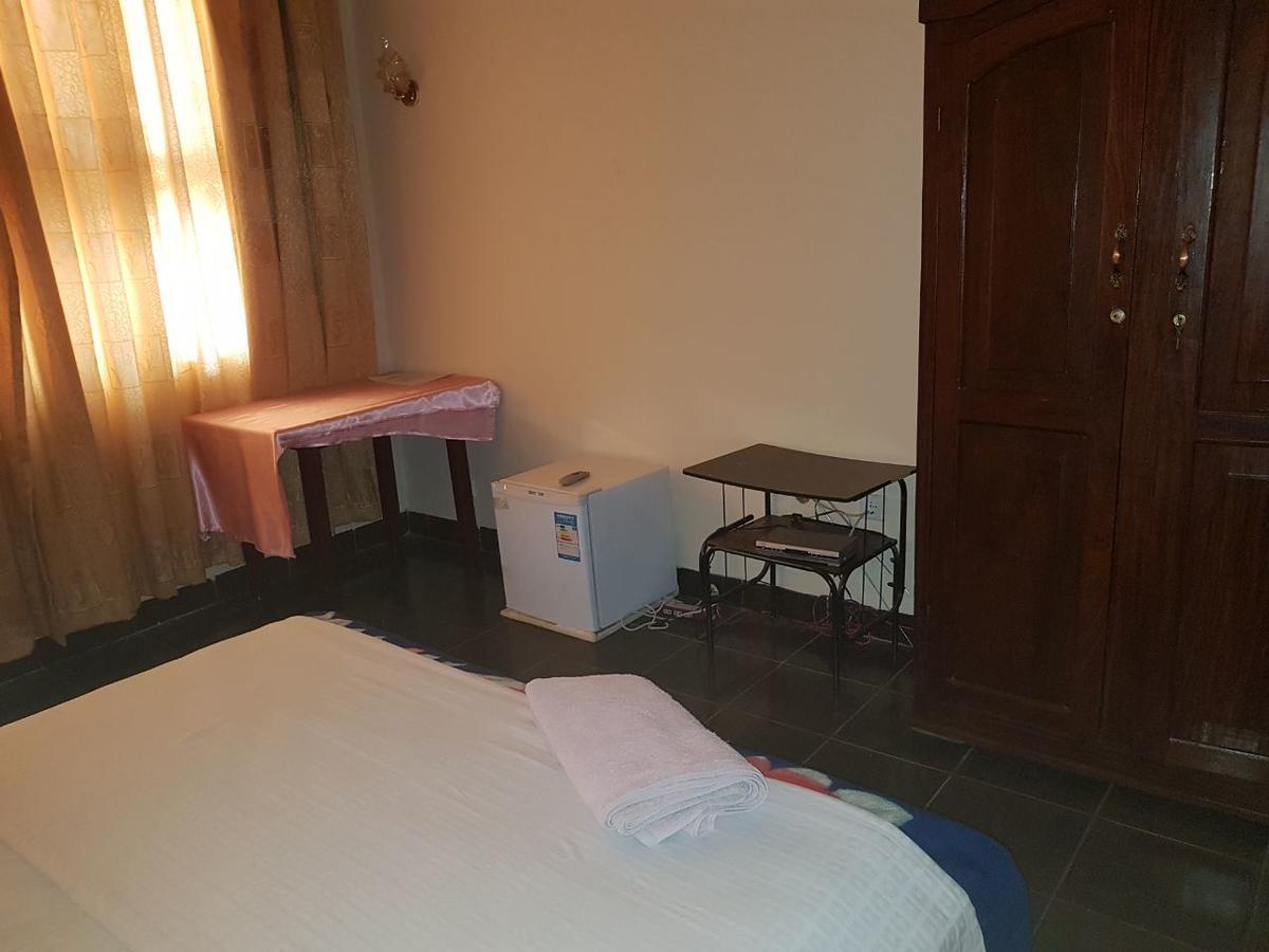 Centre D' Accueil Joli Reve Hotel Kisangani Esterno foto
